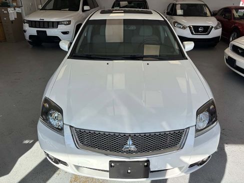 Used 2011 Mitsubishi Galant SE image 2
