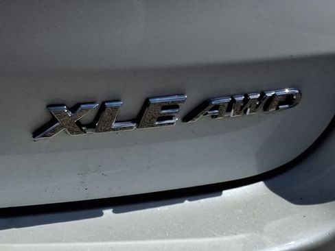 Used 2016 Toyota Highlander XLE AWD/4WD image 31