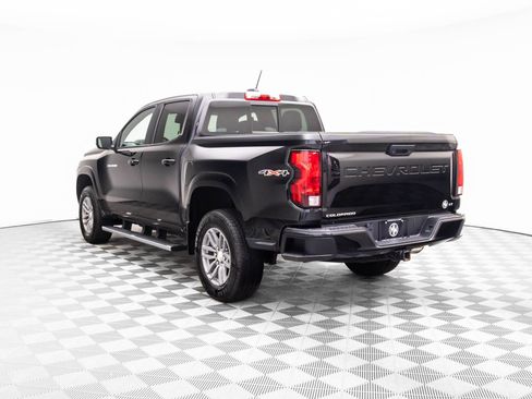 Used 2023 Chevrolet Colorado LT w/ LT Convenience Package II image 6