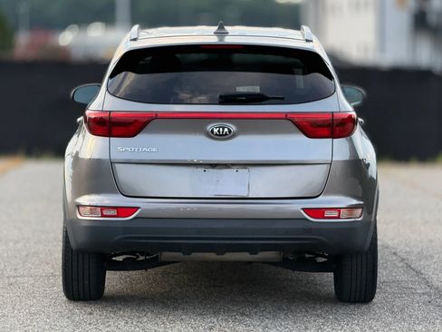 Used 2017 Kia Sportage LX w/ LX Popular Package AWD/4WD image 4