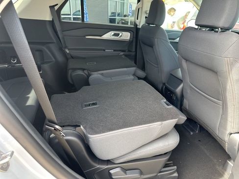 New 2026 Ford Explorer Active AWD/4WD image 31