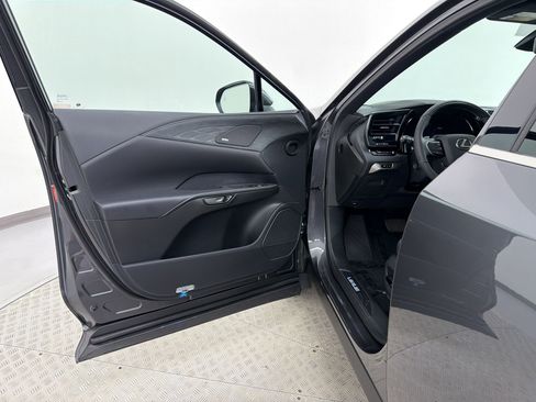 Certified 2024 Lexus RX 350 FWD w/ Convenience Package image 29