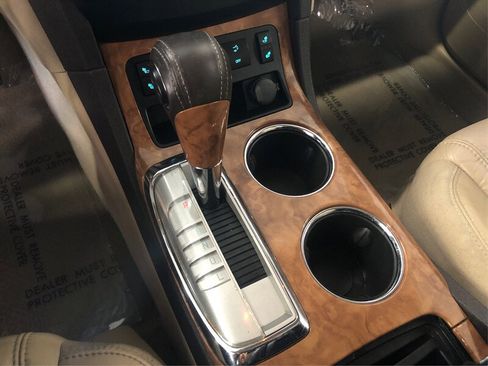 Used 2008 Buick Enclave CXL w/ Entertainment Package #3 image 25