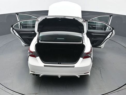 Used 2024 Toyota Camry SE image 50