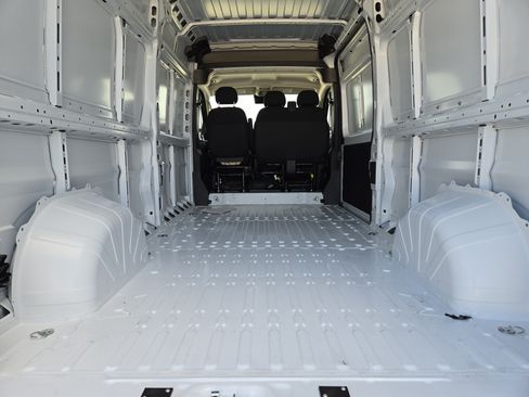 New 2026 RAM ProMaster 2500 w/ Convenience Group FWD image 21