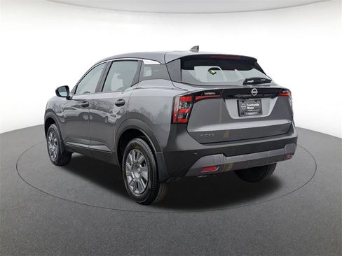 Used 2025 Nissan Kicks S image 7