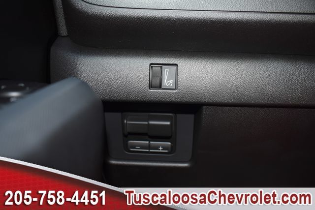 Used 2026 Chevrolet Colorado Trail Boss AWD/4WD image 37