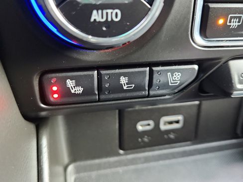 Used 2023 Chevrolet Tahoe High Country AWD/4WD image 22