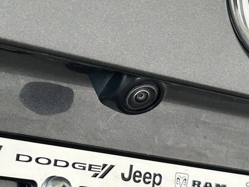 Used 2025 Toyota RAV4 LE AWD/4WD image 39