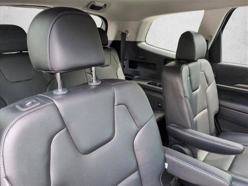 Used 2024 Kia Telluride S w/ S Sunroof Package FWD image 23