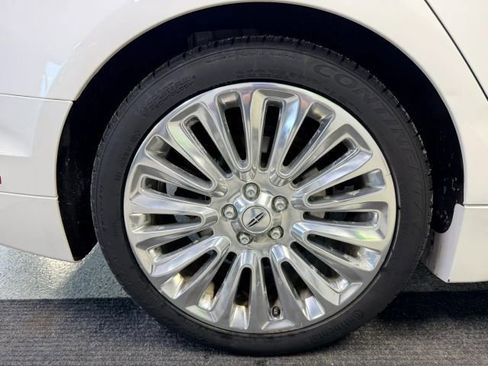 Used 2013 Lincoln MKZ image 17