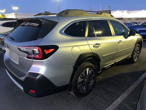 Used 2025 Subaru Outback Limited w/ Popular Package #2 image 7