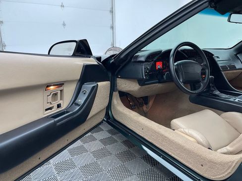 Used 1992 Chevrolet Corvette Convertible RWD image 18