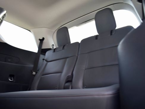 New 2026 Ford Explorer Active w/ Active Comfort Package image 21