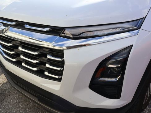 Used 2026 Chevrolet Equinox LT image 3