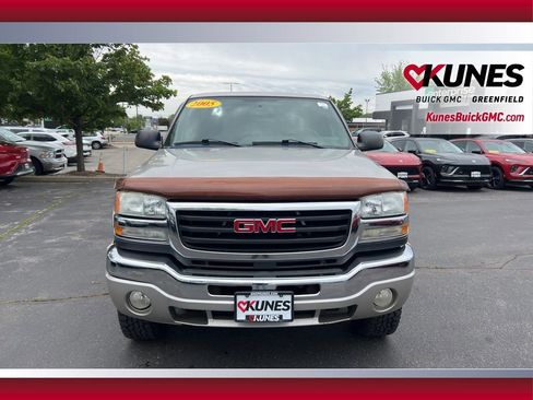 Used 2005 GMC Sierra 2500 SLE w/ Snow Plow Prep Package AWD/4WD image 13