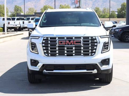 New 2026 GMC Yukon XL Denali w/ Denali Reserve Package AWD/4WD image 9