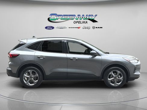 Used 2025 Ford Escape ST-Line AWD/4WD image 8