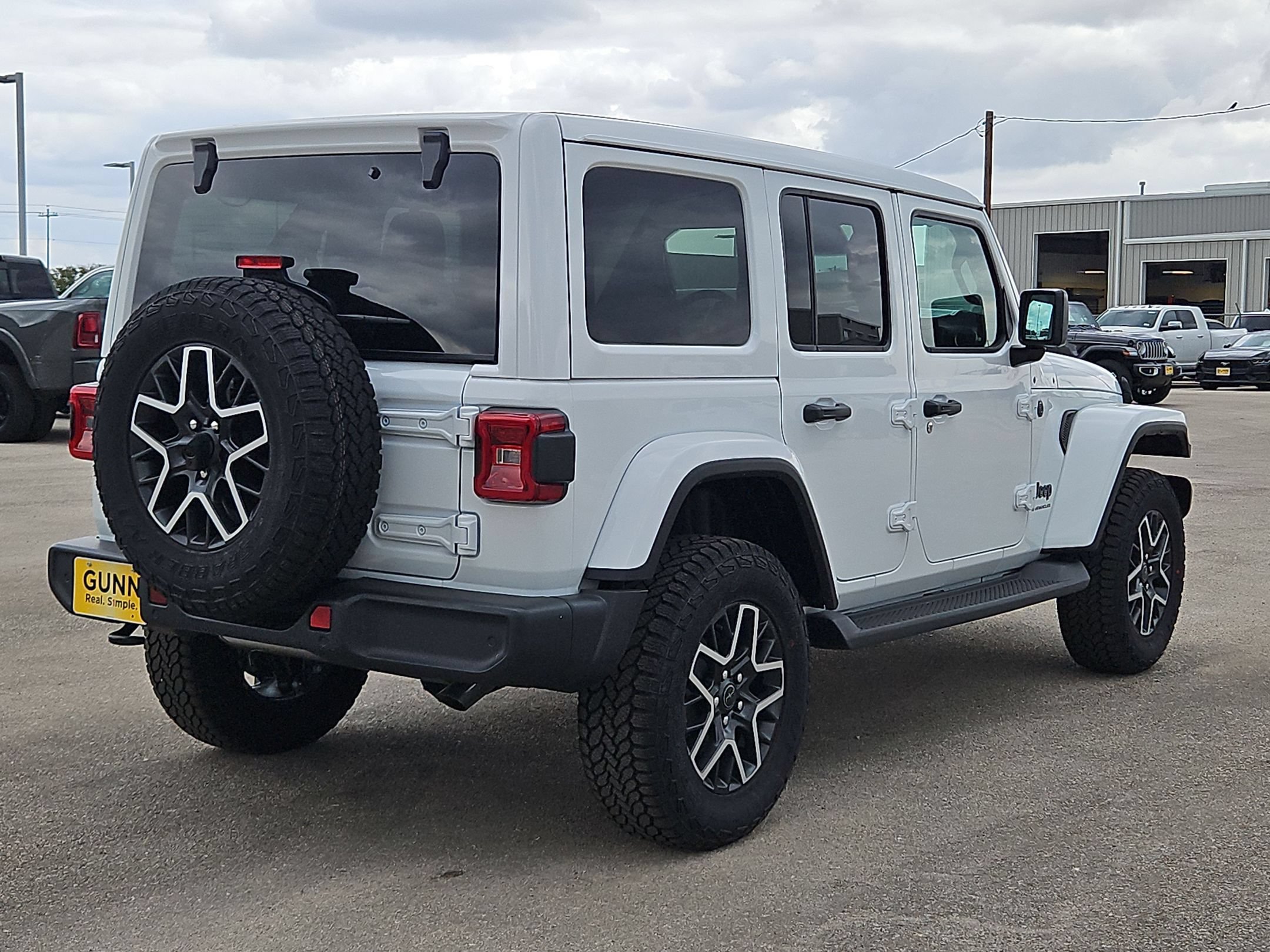 New 2027 Jeep Wrangler Unlimited Sahara AWD/4WD image 3