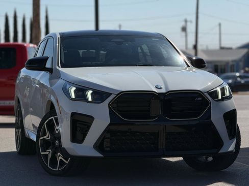 Used 2025 BMW X2 M35i AWD/4WD image 2