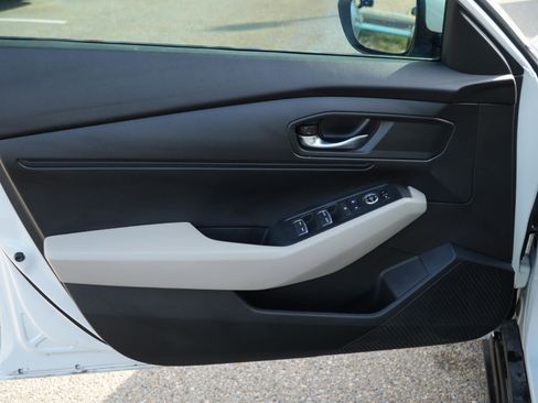 Used 2023 Honda Accord LX image 12