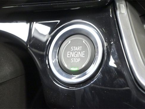 New 2026 Chevrolet Trax RS w/ Driver Confidence Package image 21