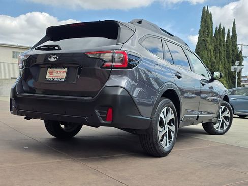 Used 2022 Subaru Outback Limited image 12