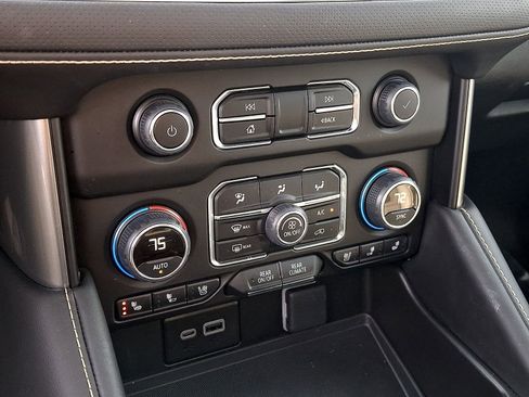 Used 2024 Chevrolet Tahoe Premier image 16