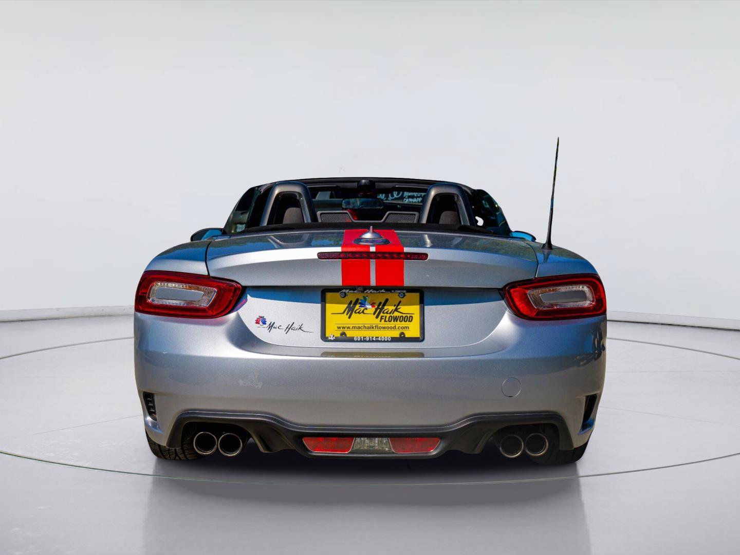 Used 2019 FIAT 124 Spider Abarth w/ Navigation & Sound Group RWD image 6