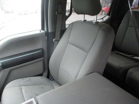 Used 2016 Ford F150 XLT w/ Equipment Group 302A Luxury image 13