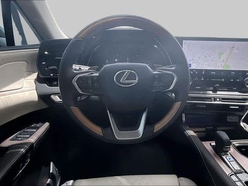 Used 2025 Lexus RX 350 AWD w/ Convenience Package image 6