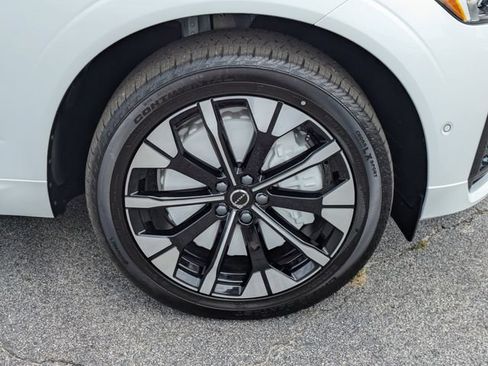 New 2026 Volvo XC60 T8 Plus w/ Protection Package Premier AWD/4WD image 11