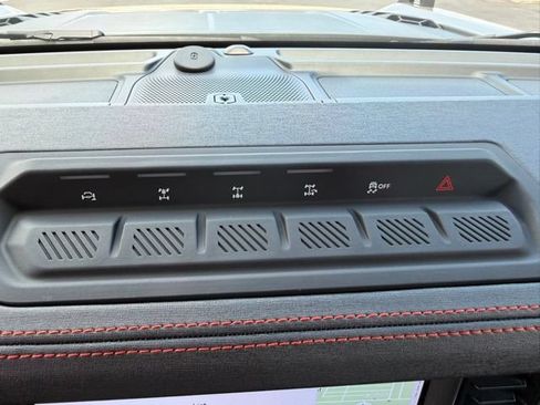 Used 2025 Ford Bronco Raptor AWD/4WD image 19