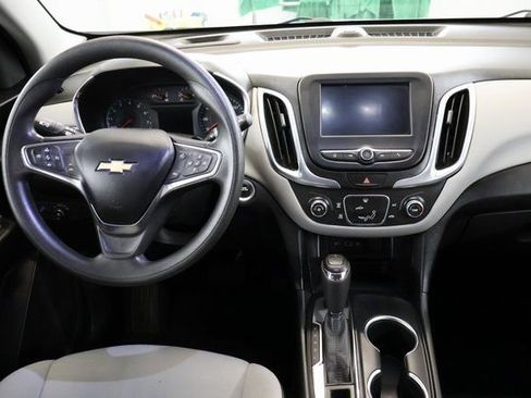 Used 2021 Chevrolet Equinox LS w/ LS Convenience Package image 13