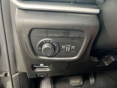 Used 2023 Jeep Grand Cherokee L Laredo w/ Luxury Tech Group I AWD/4WD image 18