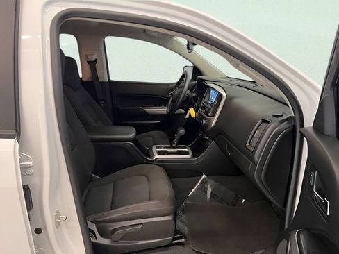 Used 2021 Chevrolet Colorado LT w/ LT Convenience Package AWD/4WD image 12