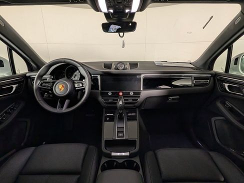 New 2026 Porsche Macan image 20