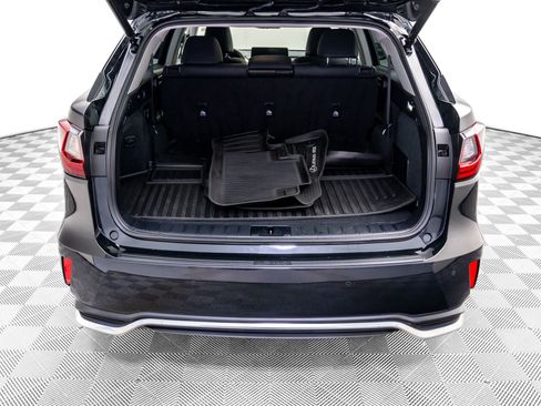 Used 2022 Lexus RX 350L Premium w/ Premium Package image 32