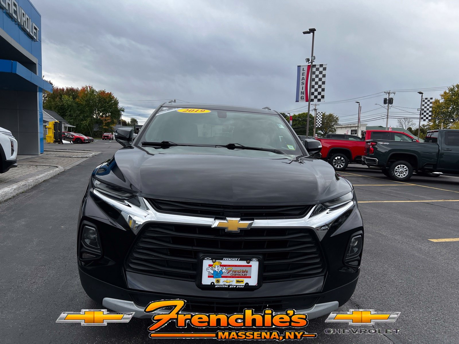 Used 2019 Chevrolet Blazer LT AWD/4WD image 2