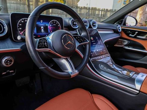 Used 2022 Mercedes-Benz C 300 4MATIC Sedan image 7