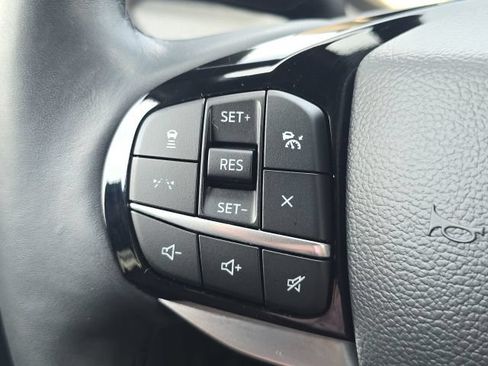 Used 2025 Ford Explorer Platinum RWD image 41