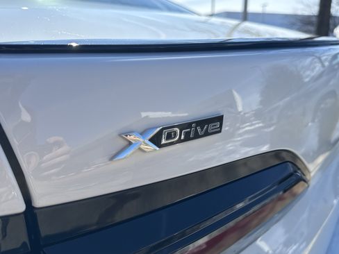 New 2026 BMW 750e xDrive w/ Executive Package image 8