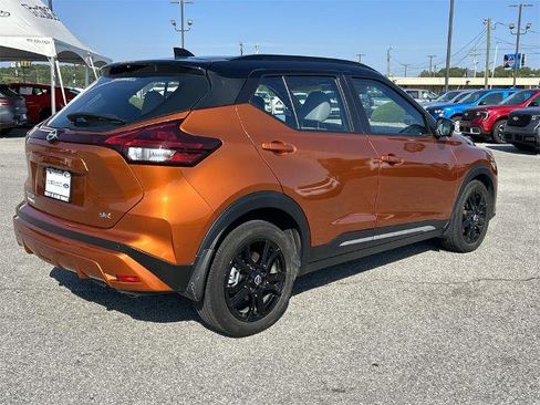Used 2023 Nissan Kicks SR w/ SR Premium Package image 4