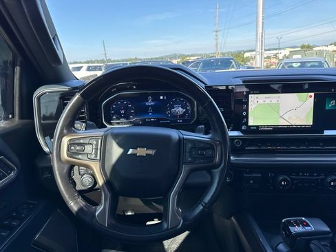 Used 2023 Chevrolet Silverado 1500 High Country w/ High Country Premium Package AWD/4WD image 21