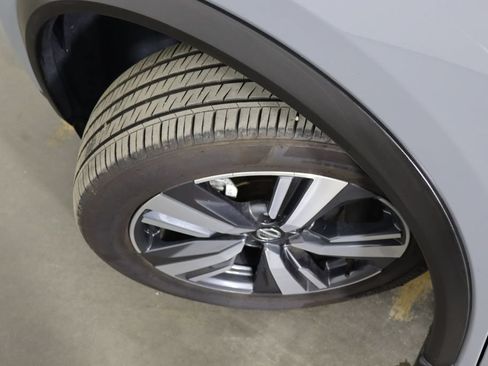 Used 2021 Nissan Rogue SL AWD/4WD image 43