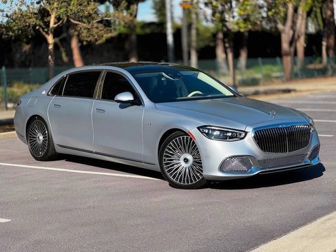 Used 2024 Mercedes-Benz Maybach S 680 4MATIC image 30