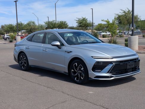 Used 2024 Hyundai Sonata SEL FWD image 7