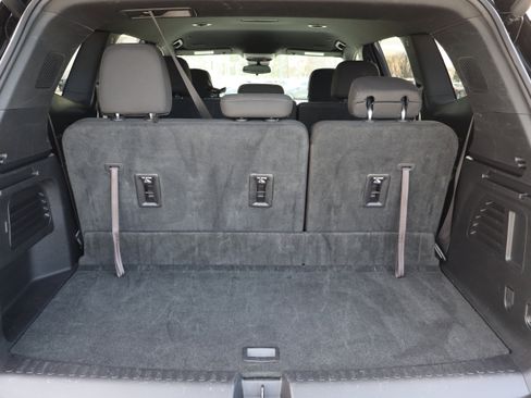 Used 2025 GMC Acadia Elevation image 27