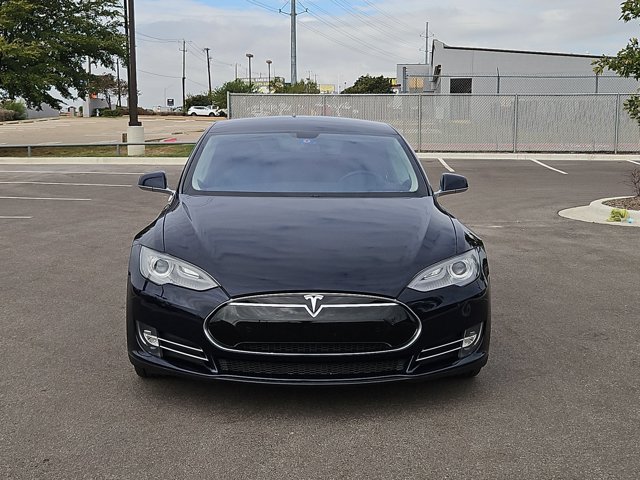 Used 2014 Tesla Model S 85 RWD image 2