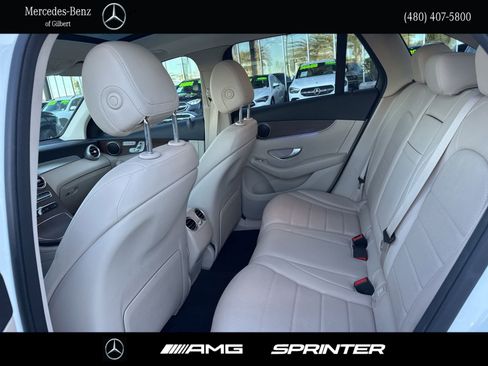 Used 2022 Mercedes-Benz GLC 300 4MATIC image 19